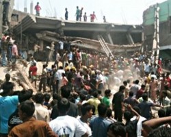 В Бангладеш рухнуло здание