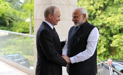 Путин встретился в Сочи с премьер-министром Индии