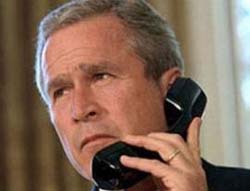 Буш продлил санкции против Лукашенко