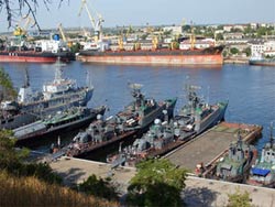 Украина пытается «потопить» Черноморский флот России