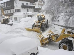 Европу завалило снегом