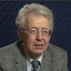 Валентин Катасонов: «Монополии начинают делить мир “по силе”» Валентин Катасонов: «Монополии начинают делить мир “по силе”»
