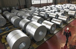 ЕС ответит США на введение пошлин на сталь и алюминий