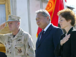 Американские военные останутся в Киргизии