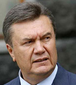 Самолет Януковича хотели сбить из винтовки