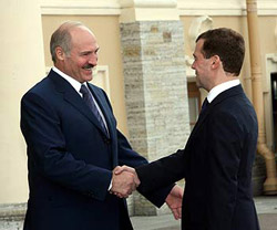 Медведев и Лукашенко обсудят антикризисный план