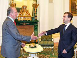 Медведев встретился с королем Испании