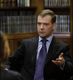 Медведев ускоряет назначение губернаторов