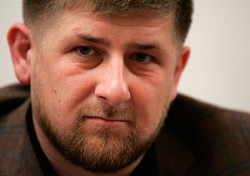 Кадыров хочет «запереть» чиновников