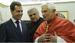 Медведев встретился с Папой Римским