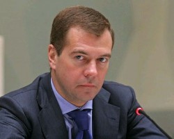 Медведев ищет виновных в провале на Олимпиаде