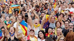 Парламент Каталонии проголосовал за независимость 