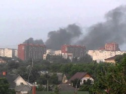 По Луганску нанесен авиаудар 