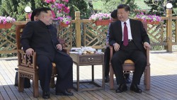 Си Цзиньпин встретился с Ким Чен Ыном