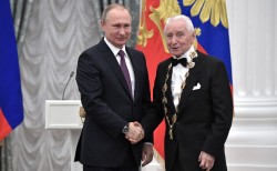 В Кремле вручили государственные награды выдающимся россиянам