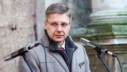 Языковая дубинка для латвийских мэров Языковая дубинка для латвийских мэров