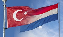 Премьер Нидерландов отказался извиняться перед Турцией