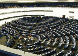 Европарламент озаботился судьбой   демократии в России   