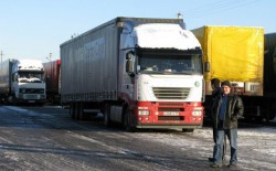 Киев запретил транзит российских фур
