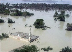 Пакистан затопило