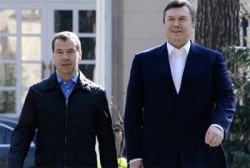 Виктор Янукович заглянул в Москву