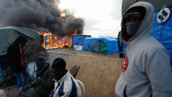 Снос лагеря беженцев в Кале спровоцировал беспорядки