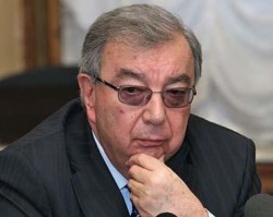 Евгений Примаков: «Кое-кто в правительстве хочет взять за образец американскую матрицу» Евгений Примаков: «Кое-кто в правительстве хочет взять за образец американскую матрицу»