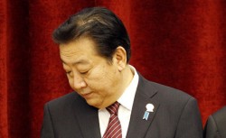 Японский премьер отложил визит в Москву