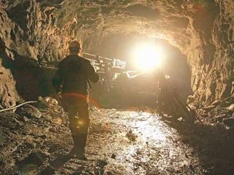 На шахте в Кузбассе завалило четырех горняков