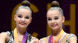 Российские гимнастки начали с золота