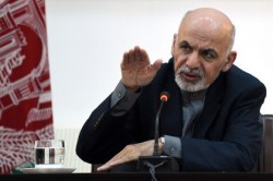 Глава Афганистана просит военных США остаться