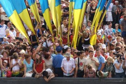 Украина празднует второй день 
