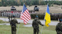 Украину делают всё более антирусской