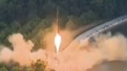 Ракета КНДР впервые пролетела над Японией