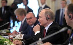 Владимир Путин: «Утверждается многополярный мир, а монополистам это не нравится»