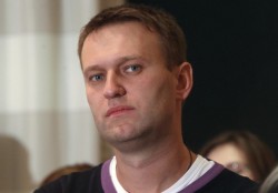 Навальный метит в лидеры
