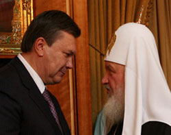 Патриарх Кирилл благословил Януковича на президентство