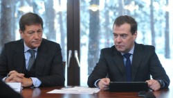 Медведев расставляет законотворческие приоритеты 
