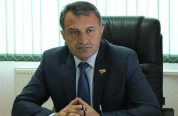 Пророссийский кандидат лидирует на президентских выборах в Южной Осетии Пророссийский кандидат лидирует на президентских выборах в Южной Осетии