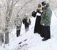 Пензенские сектанты ждут "конца света" в гробах