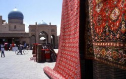 Узбекистан ввел налог на туристов