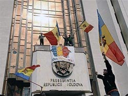 Удержат ли коммунисты власть в Молдавии?