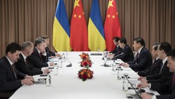Китай обещал помочь Киеву в преодолении кризиса