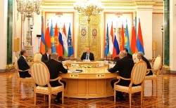 Лидеры ОДКБ собрались в Кремле
