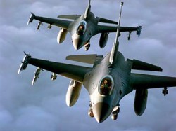 Самолеты НАТО разбомбили Триполи