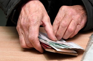 В России могут снизить возраст начисления надбавки к пенсии