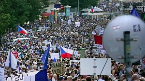 В Праге прошёл многотысячный митинг за отставку премьера