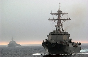 Наши корабли взяли под контроль эсминец ВМС США в Чёрном море