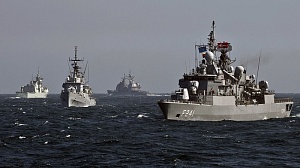 Боевые корабли НАТО направляются в Чёрное море 