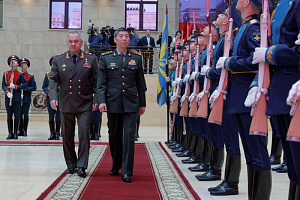 Шойгу выразил уверенность в расширении военного сотрудничества РФ и Китая